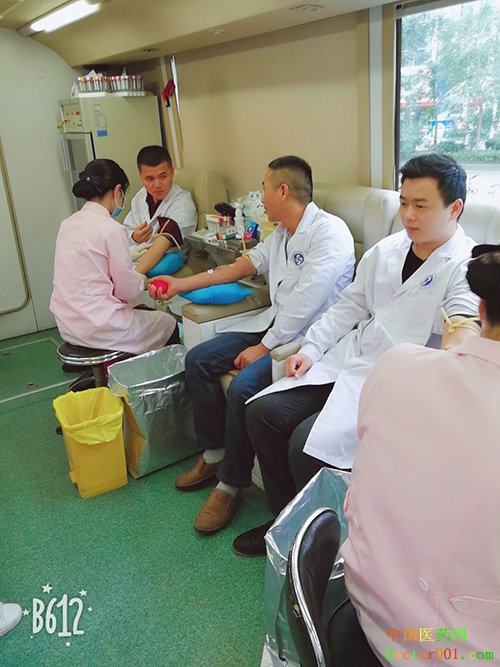 奉献爱心,分享生命,东方医务人员无偿献血