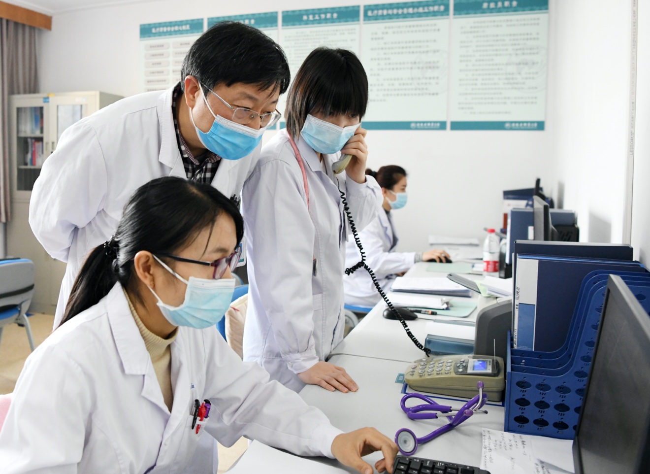 �����֣�Ϊ��ͯ��Ǯ�β�������"�ϱ�����ҽ��"